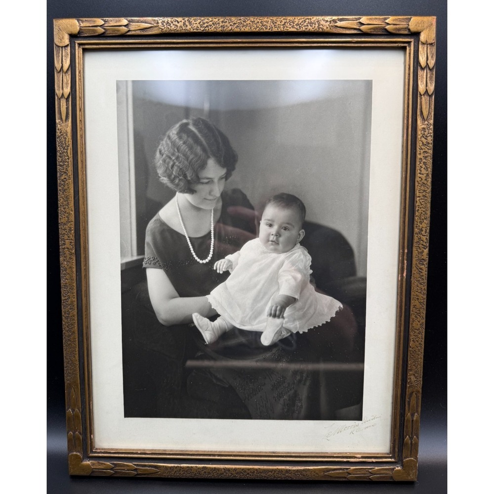 VTG 1920/30's Woman w/ Child Photo Art Deco Picture Frame By L E Morris Studios